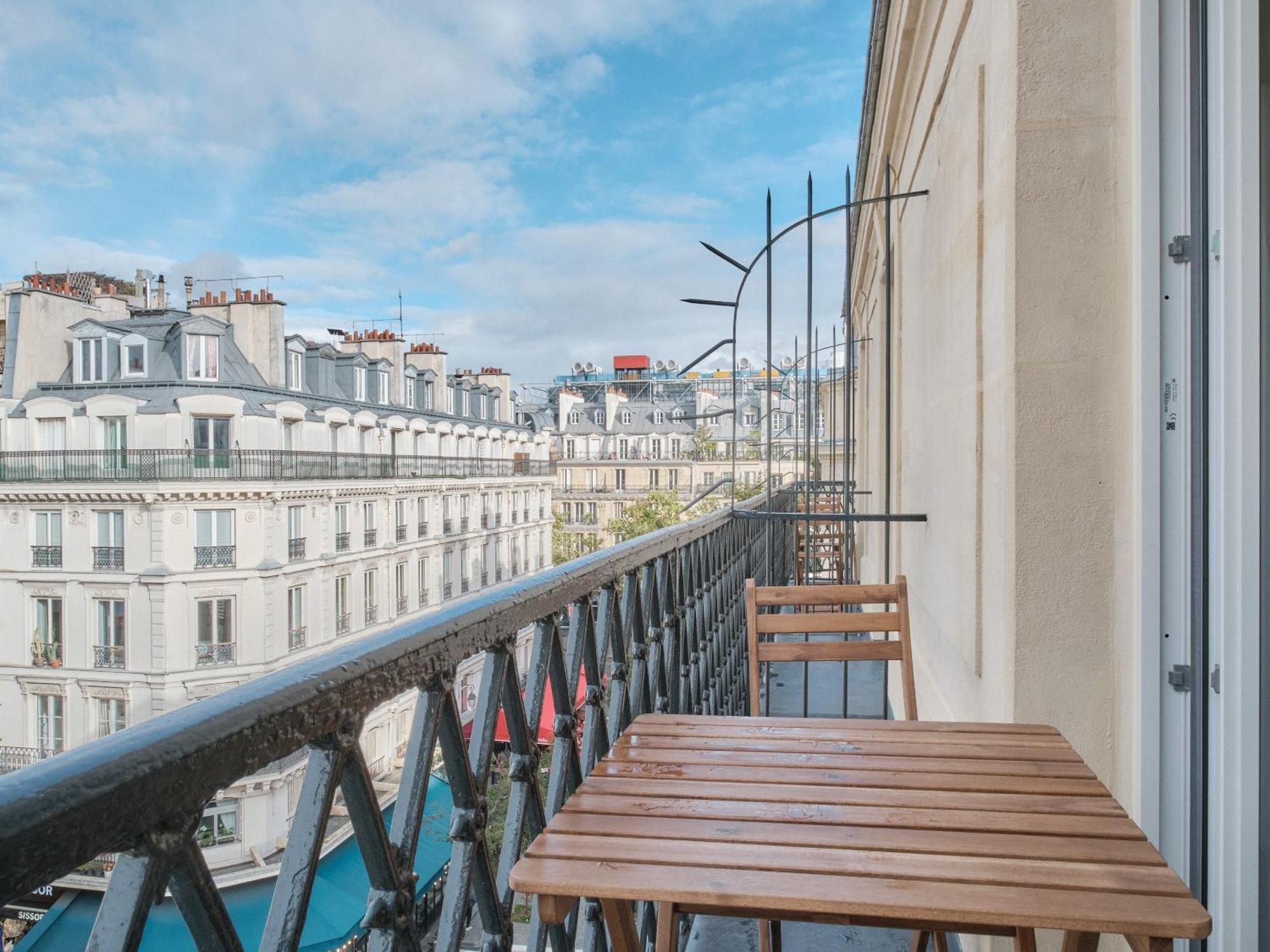 Nestay Les Halles Parigi Esterno foto