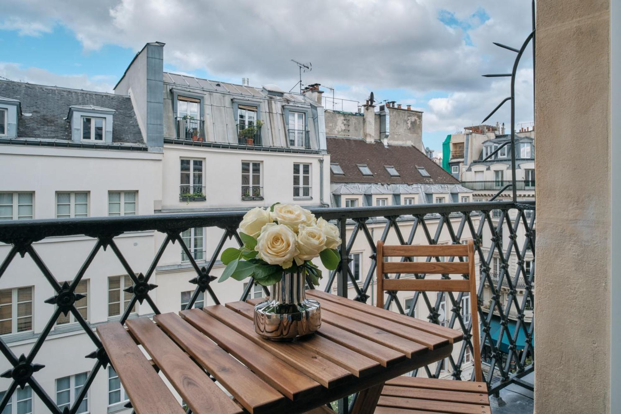 Nestay Les Halles Parigi Esterno foto